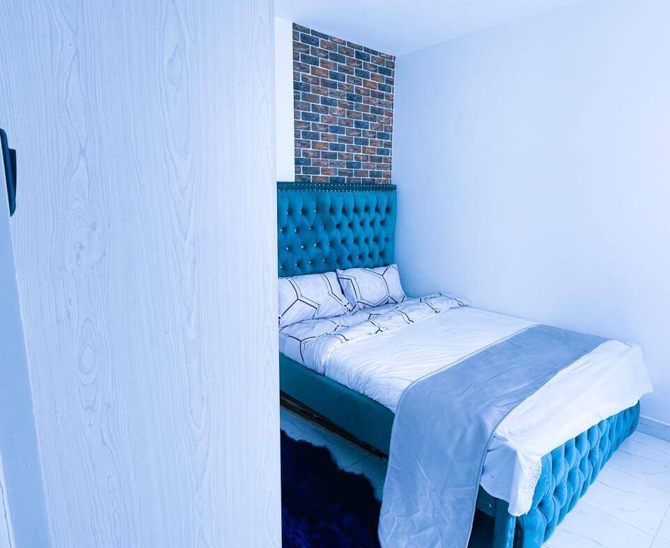 Two Bedroom Airbnb Thindigua ideal for Family Stays
