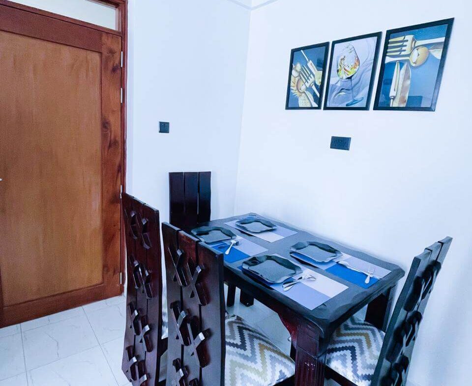 Two Bedroom Airbnb Thindigua ideal for Family Stays