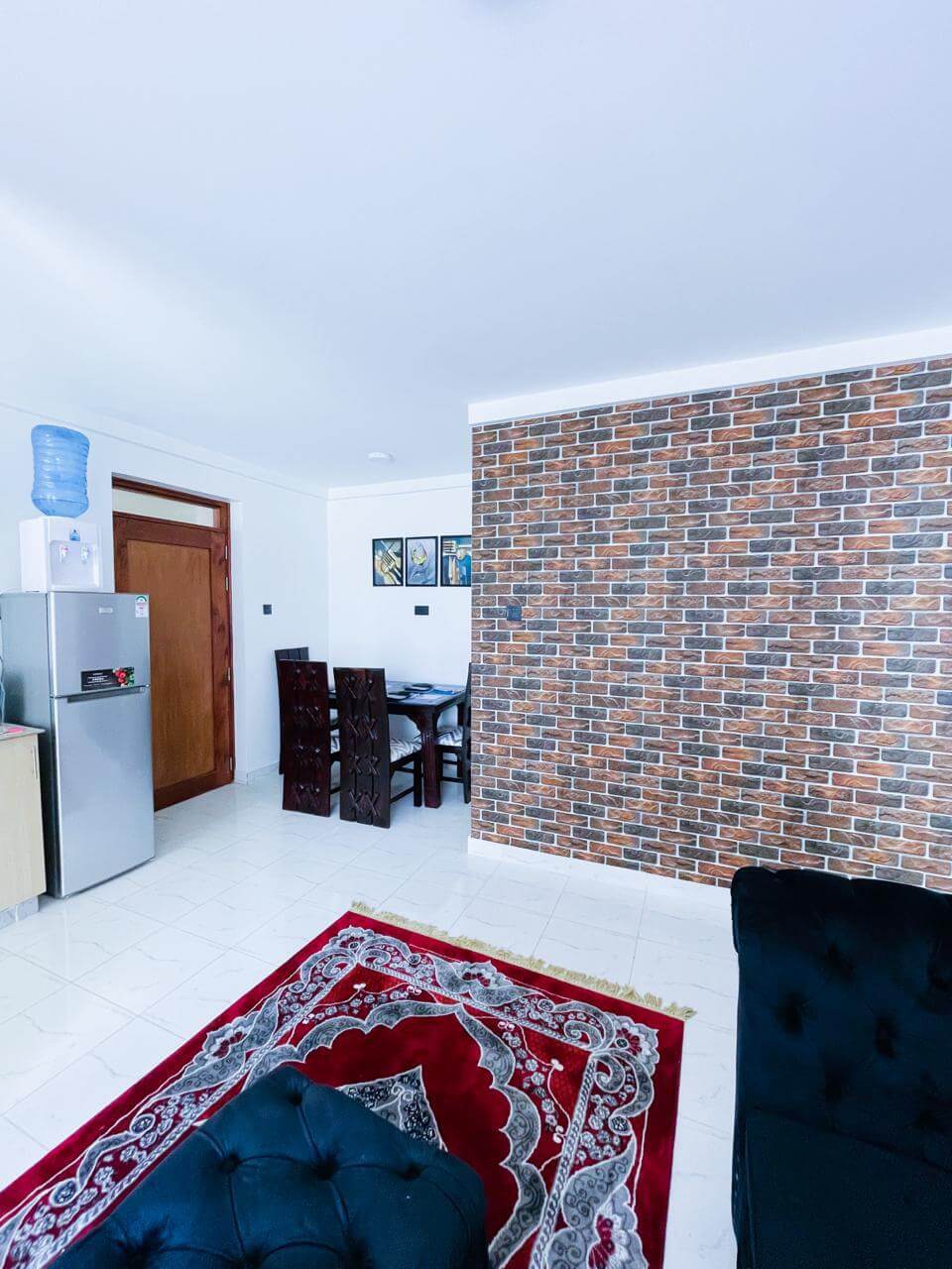Two Bedroom Airbnb Thindigua ideal for Family Stays