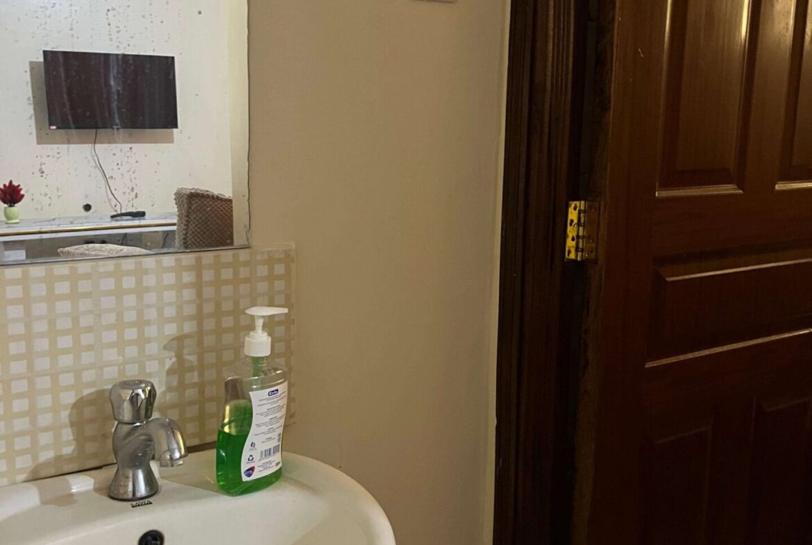 Utawala One Bedroom Airbnb 11