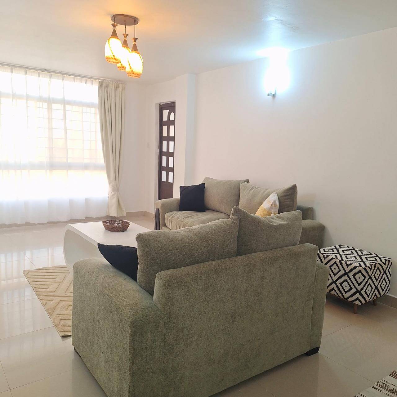 Spacious 1 Bedroom Airbnb in Ruaka