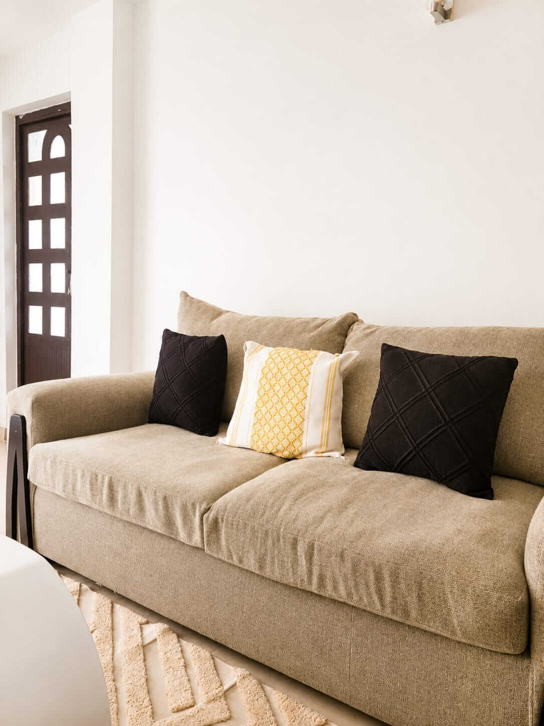Spacious Modern Airbnb in Ruaka
