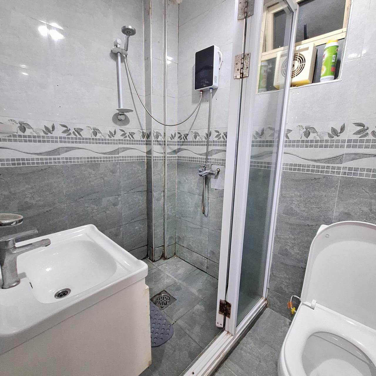 Spacious Modern Airbnb in Ruaka with Gym